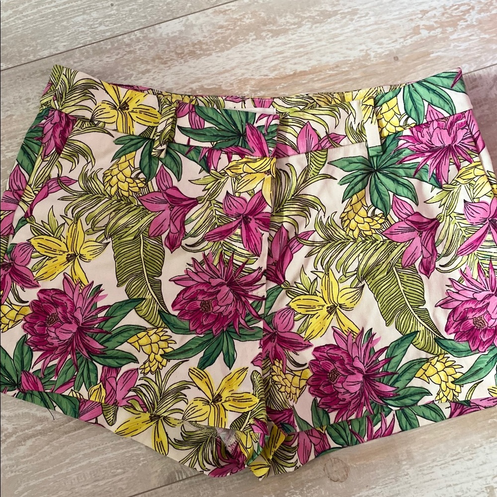 H&M *new with tag* tropical shorts